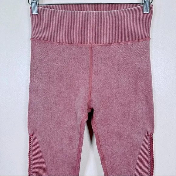 OFFLINE by Aerie Womens Size  Medium Seamless Macrame High Waisted Legging - Picture 4 of 15
